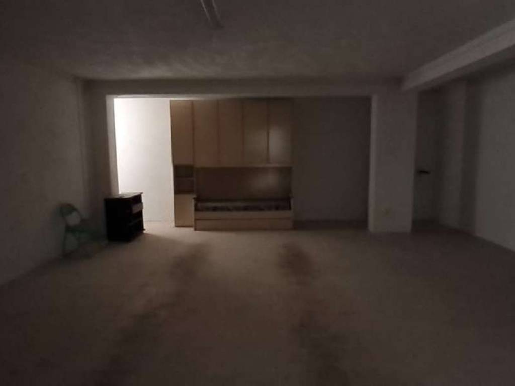 Box / garage a Bisceglie in via Castellucci 44 - Foto 3