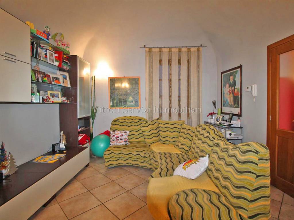 Appartamento a Sinalunga in Via Vittorio Veneto - Foto 3