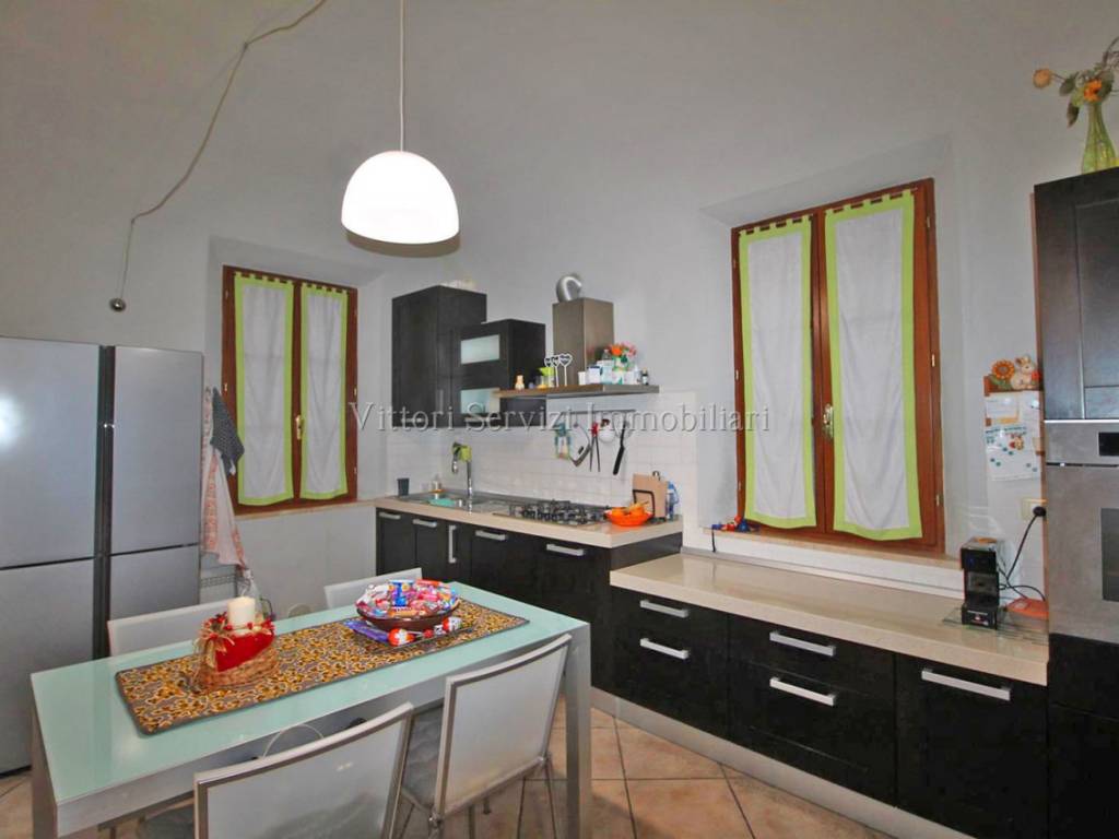 Appartamento a Sinalunga in Via Vittorio Veneto - Foto 5