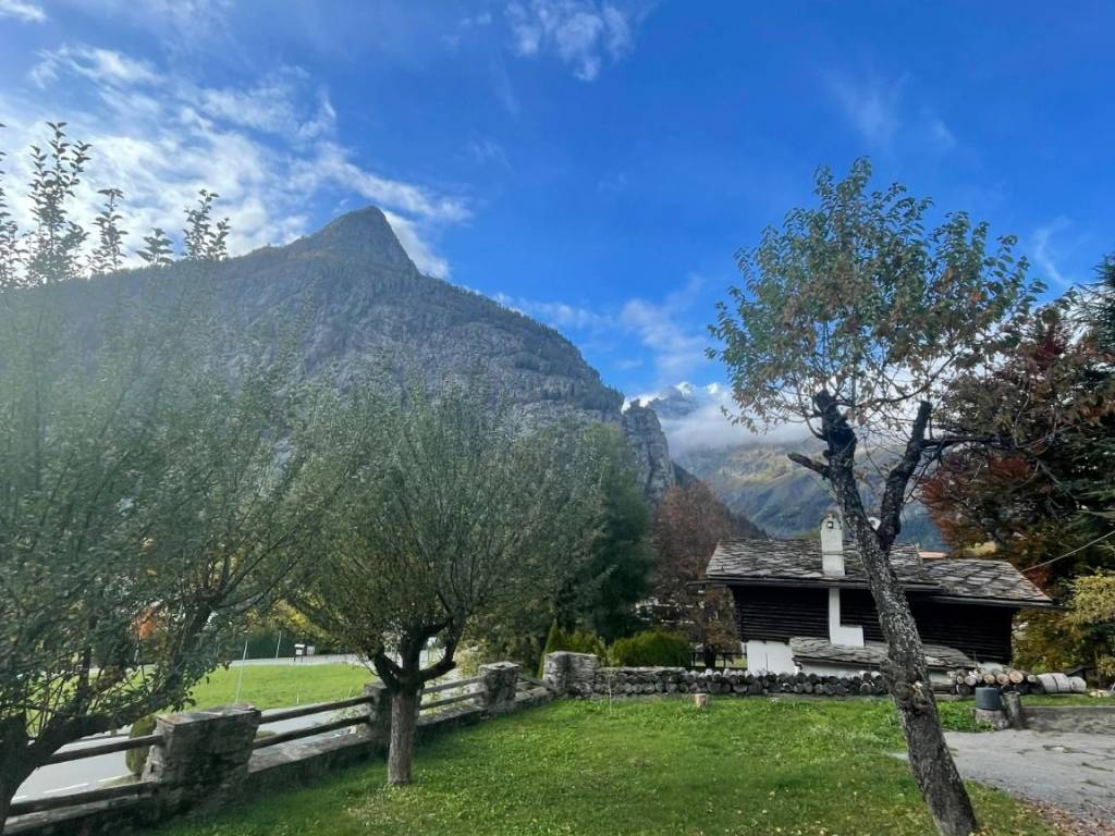 Appartamento a Courmayeur in Strada Grand Ru - Foto 3