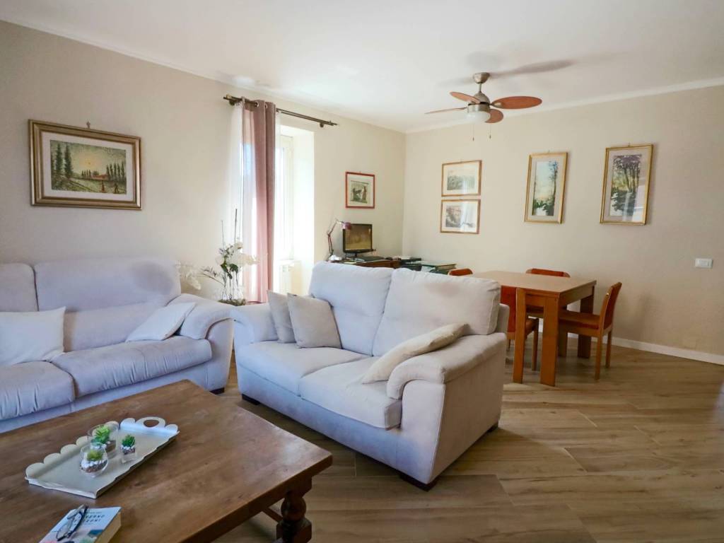 Rustico / casale a Vetralla in LARGO GIACOMO MATTEOTTI - Foto 3