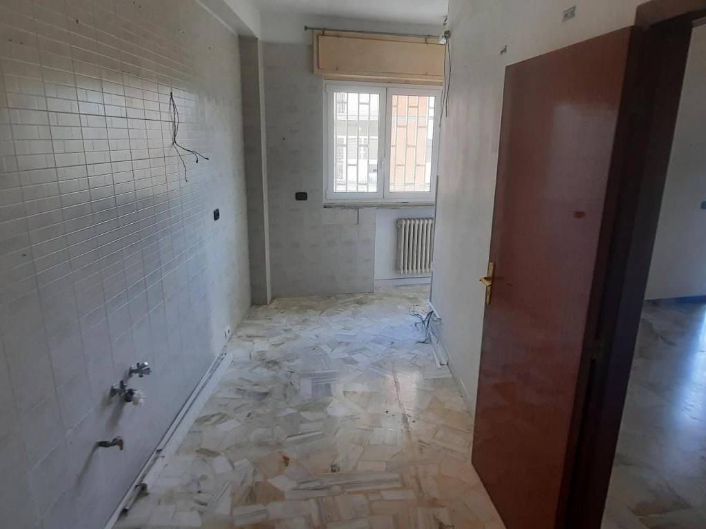 Appartamento a Bari in Viale Papa Giovanni XXIII, 119 - Foto 5