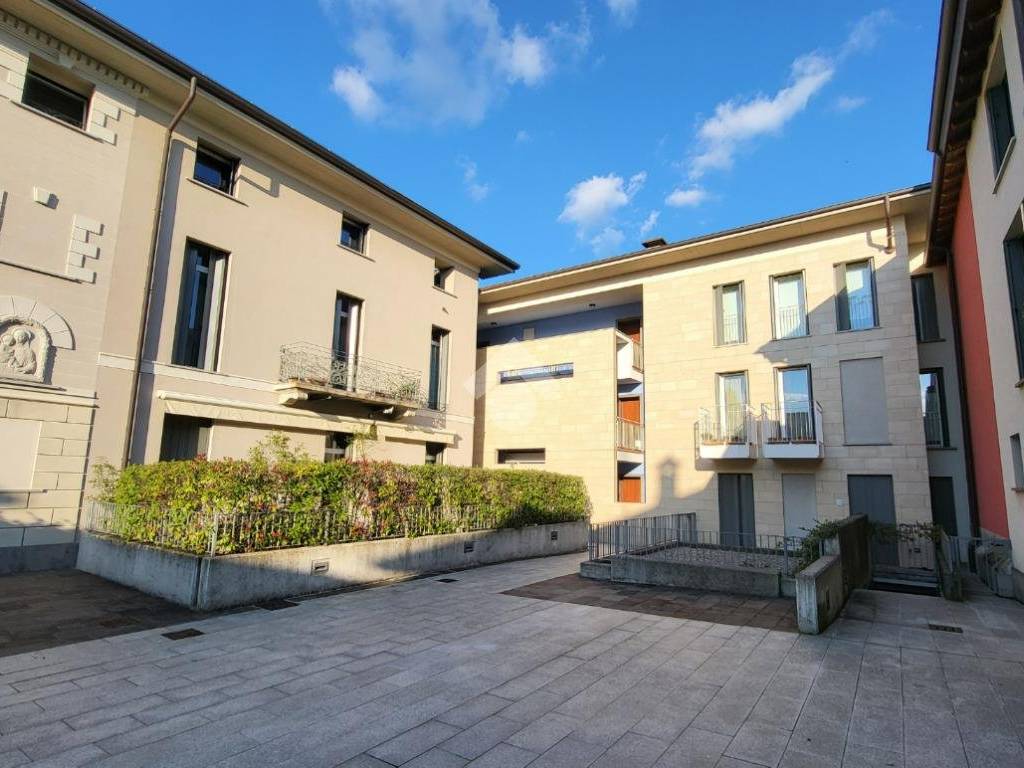 Appartamento a Besana in brianza in Via Pietro Ponti, 17 - Foto 4