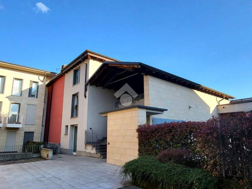Appartamento a Besana in brianza in Via Pietro Ponti, 17 - Foto 5