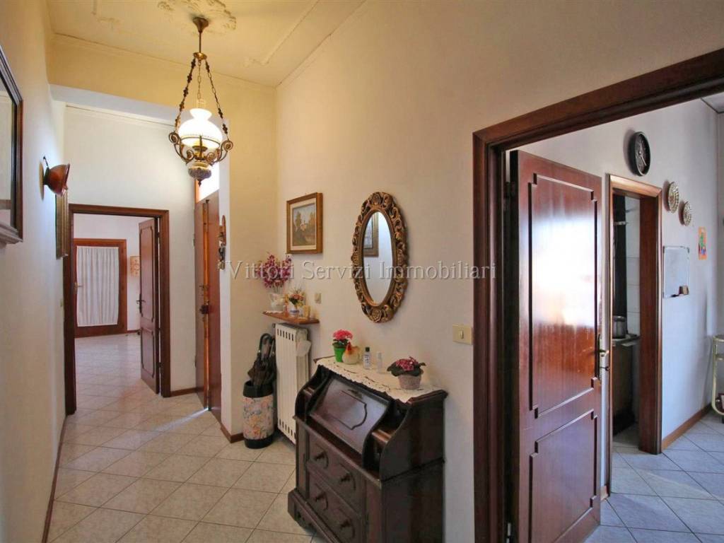 Appartamento a Sinalunga in Via enrico mattei - Foto 4