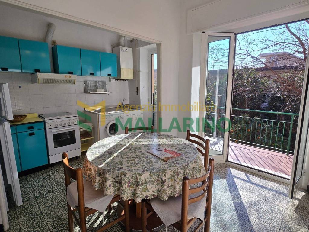 Appartamento a Finale ligure in Vico Scarrone - Foto 5
