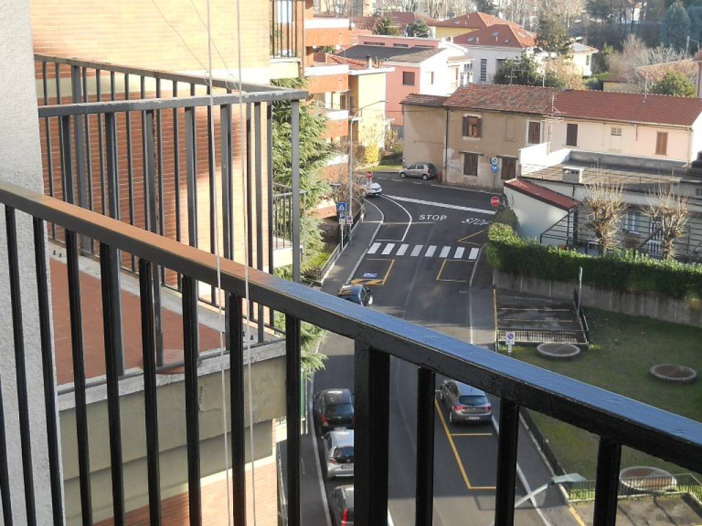 Appartamento a Saronno in Via Filippo Reina, 67 - Foto 4
