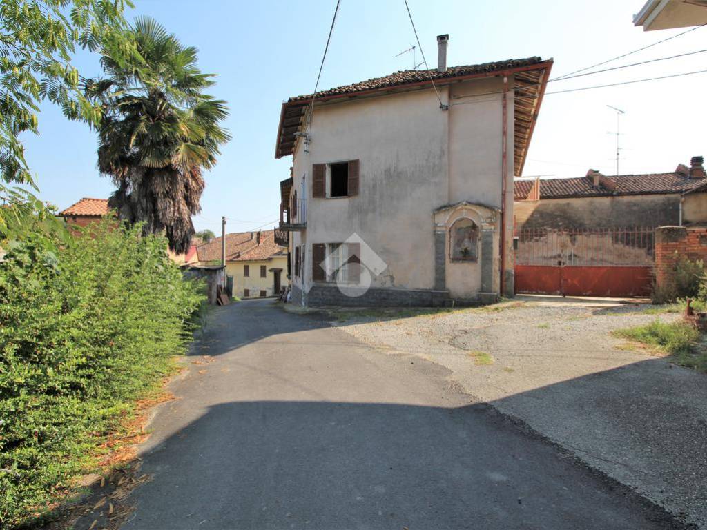 Casa indipendente a Robella in Via Tommaso Gavosto, 24 - Foto 3