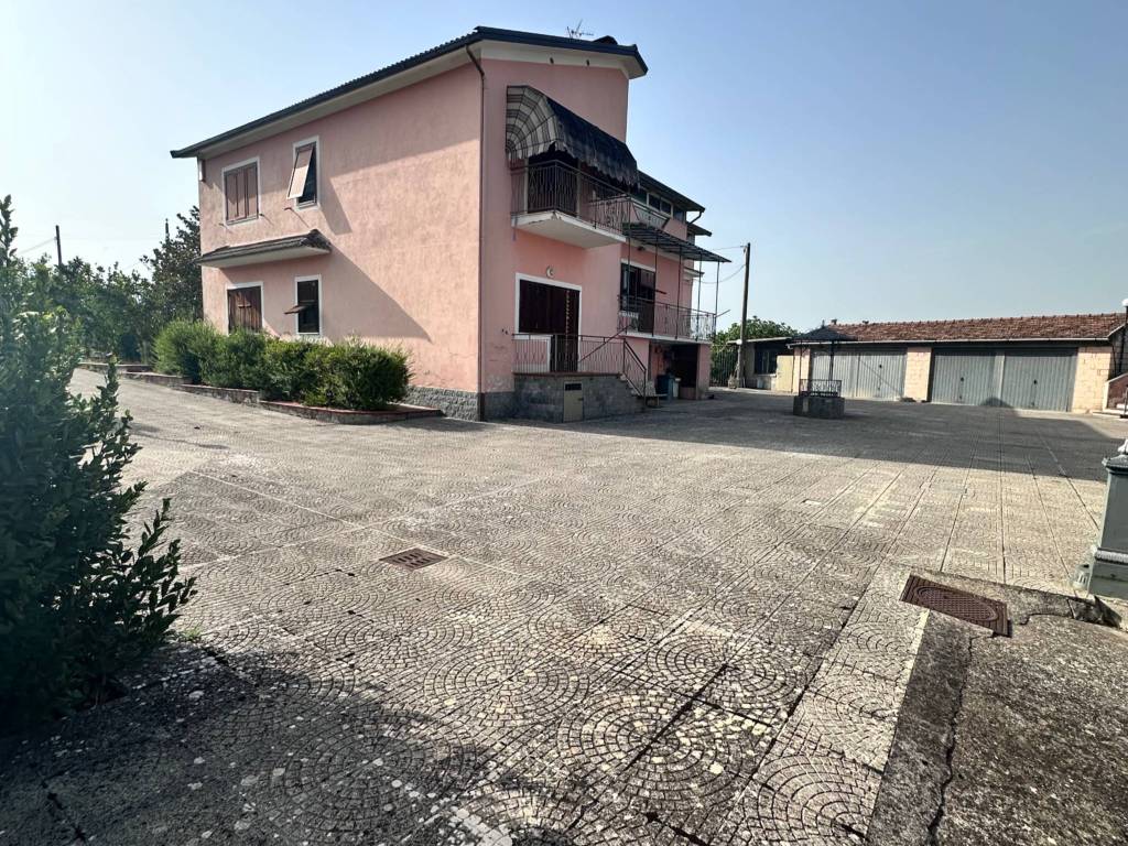 Villa a Ceppaloni in Via Trocchia, 72 - Foto 4
