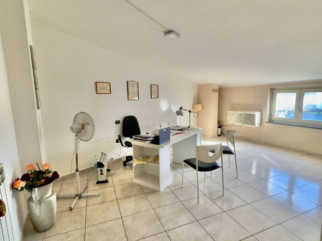 Appartamento a Aversa in Piazza Trieste e Trento - Foto 4