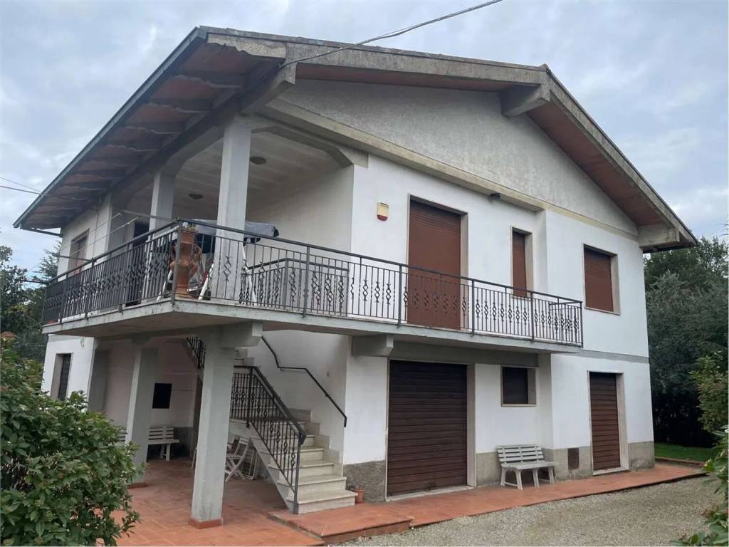 Villa a Bucine in Via Delle Squille S.N.C. - Foto 5