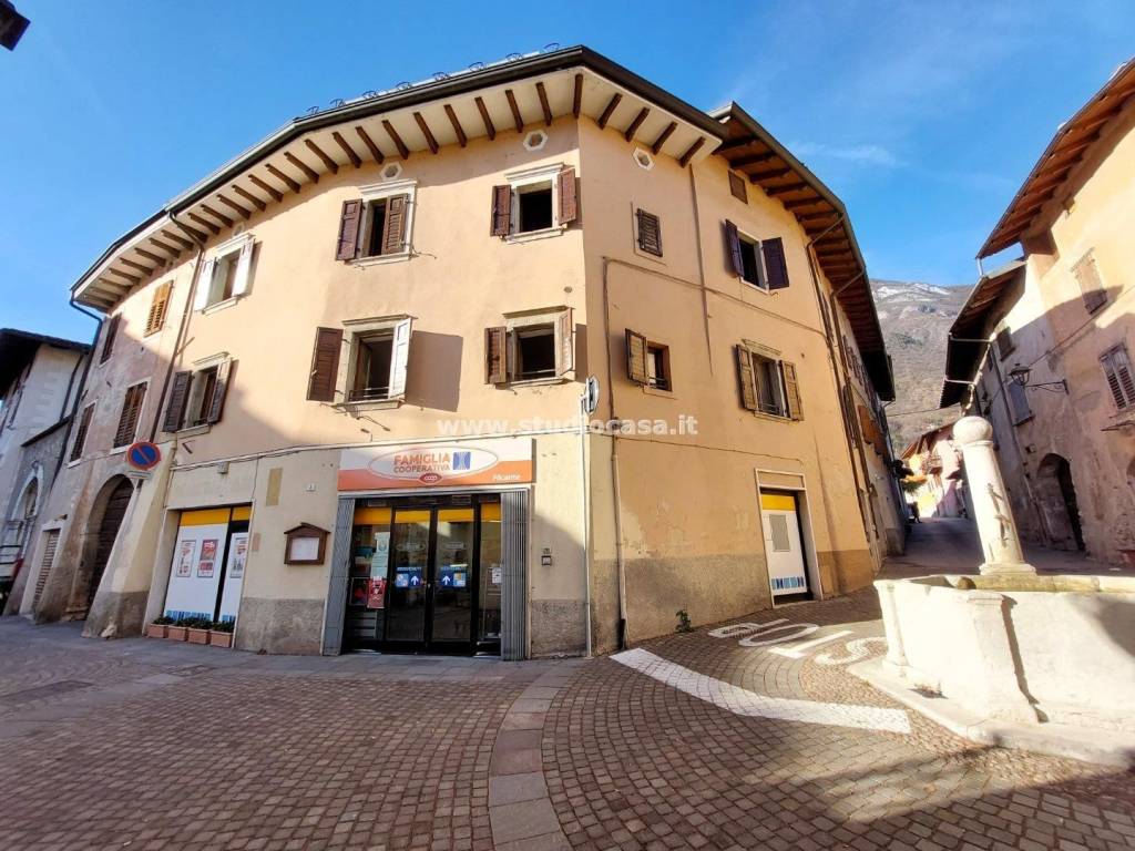 Villa a Ala in Piazza Vittorio Veneto - Foto 3