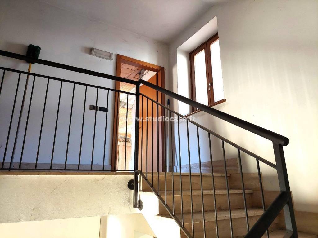 Villa a Ala in Piazza Vittorio Veneto - Foto 5