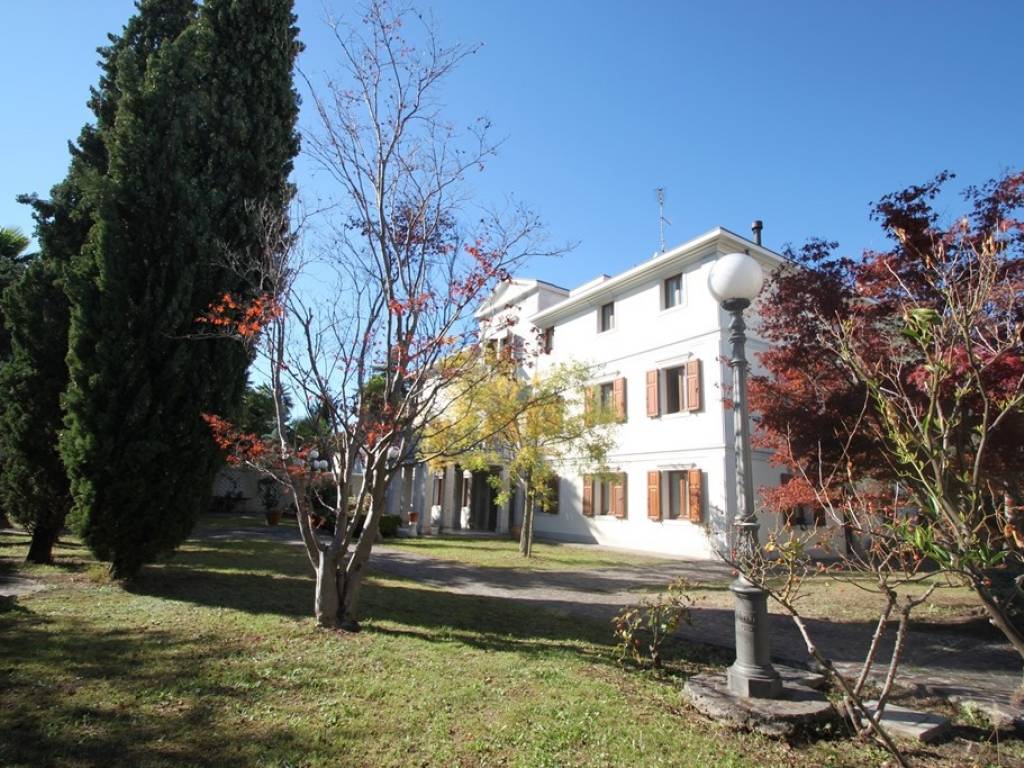 Palazzo / stabile a Gradisca d'isonzo - Foto 2