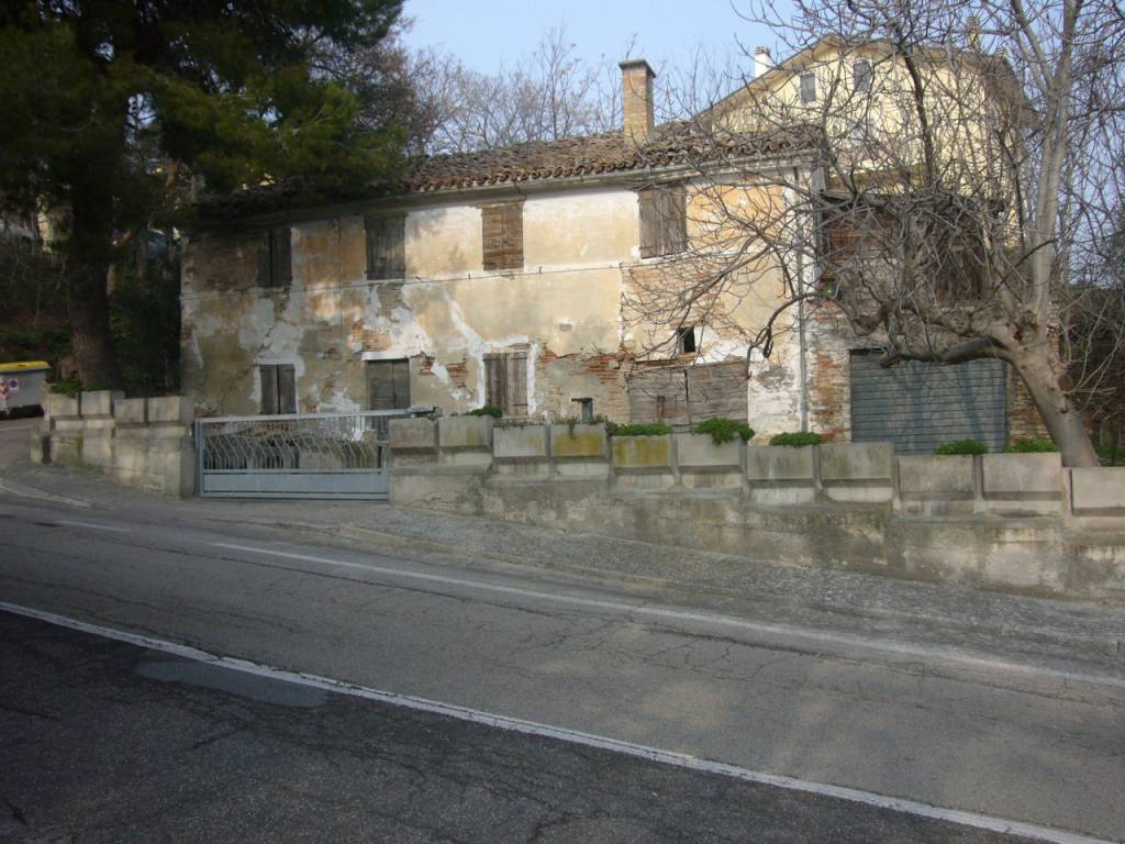 Casa indipendente a Pesaro in Strada Giovanni Maria Lancisi, 136 - Foto 2
