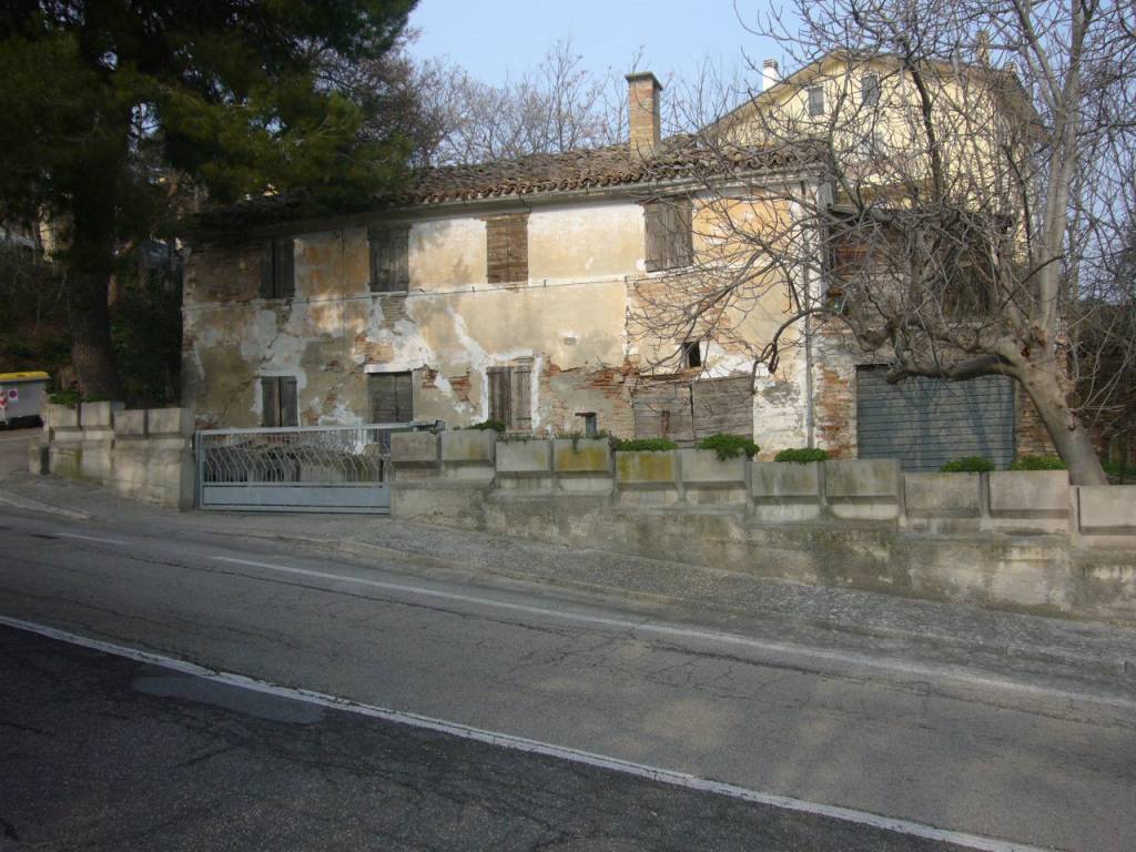 Casa indipendente a Pesaro in Strada Giovanni Maria Lancisi, 136 - Foto 3