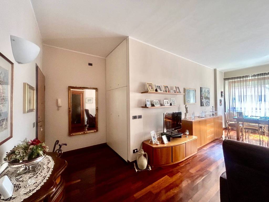Appartamento a Alba in Via Teobaldo Calissano, 4 - Foto 2