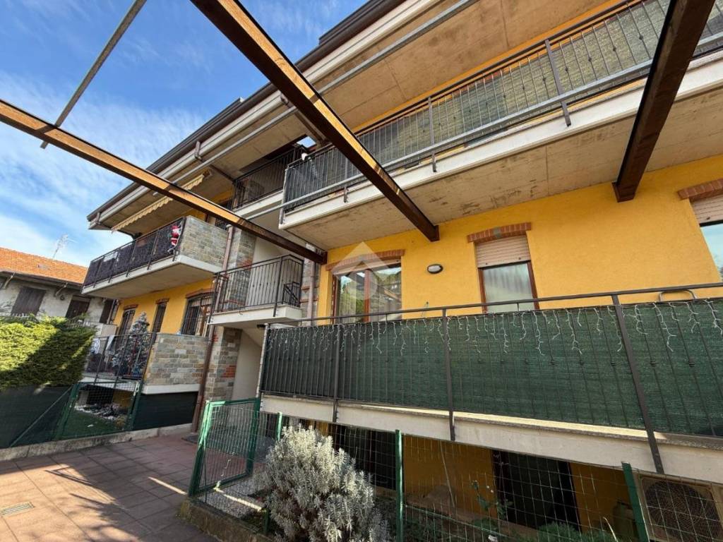 Appartamento a Arosio in Via Martiri della Libertà - Foto 3