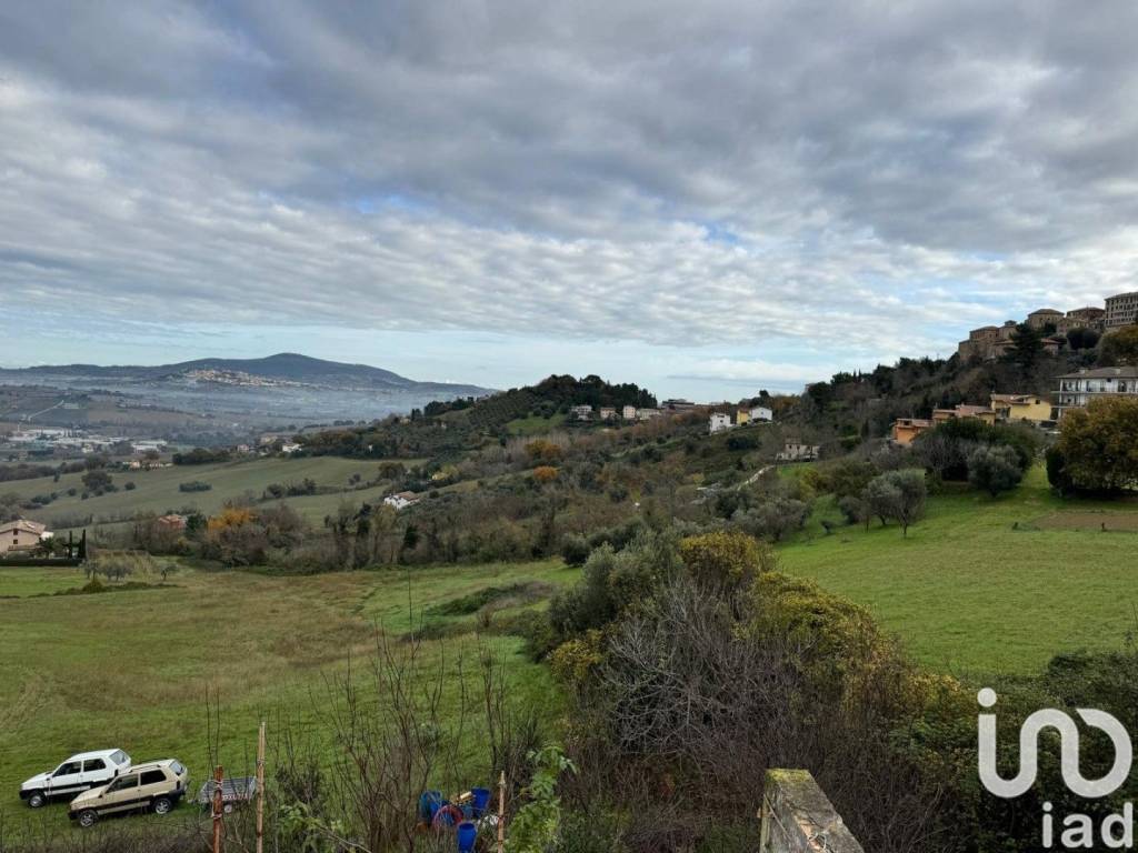 Casa indipendente a Osimo in Via Roncisvalle - Foto 2