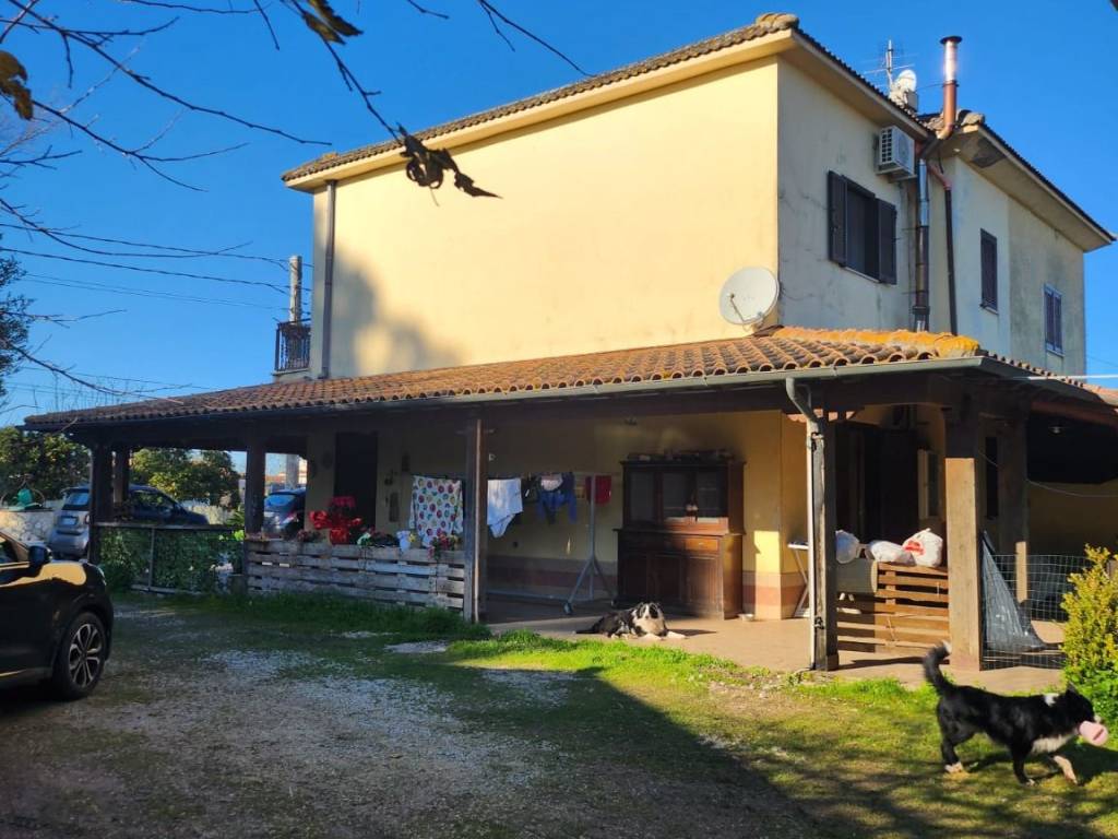 Villa a Terracina in Via Lungo Sisto, 73 - Foto 3