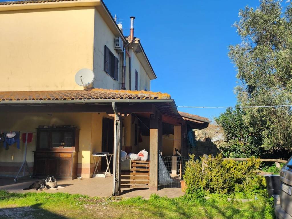 Villa a Terracina in Via Lungo Sisto, 73 - Foto 4