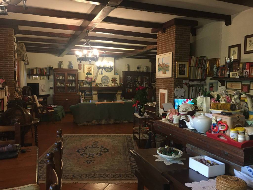 Villa a Caserta in Via Vitaliano Rossetti - Foto 2