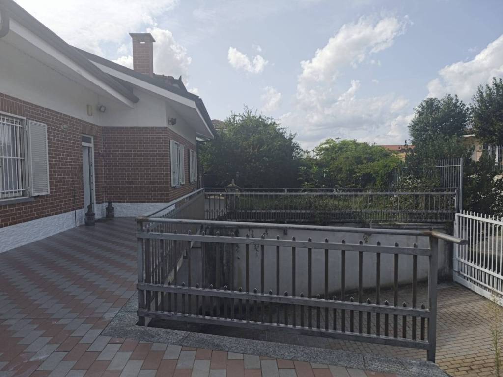 Villa a Poirino in Via Cristoforo Colombo - Foto 5