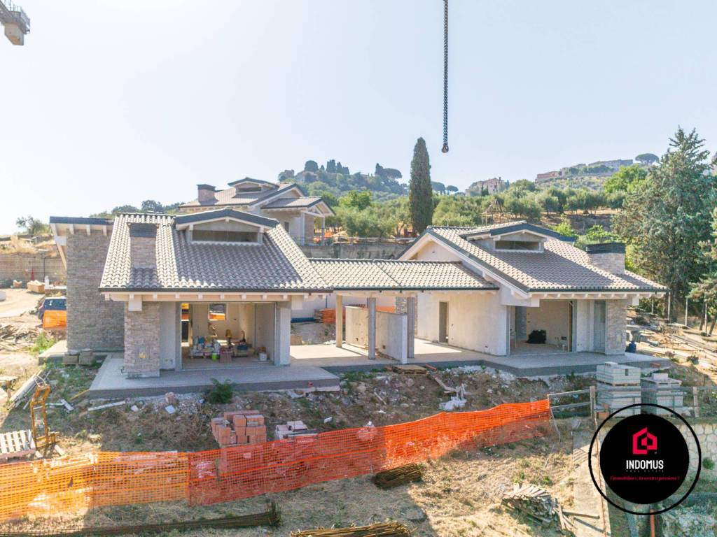 Villa a Monte porzio catone in Via Frascati Colonna, 32 - Foto 2