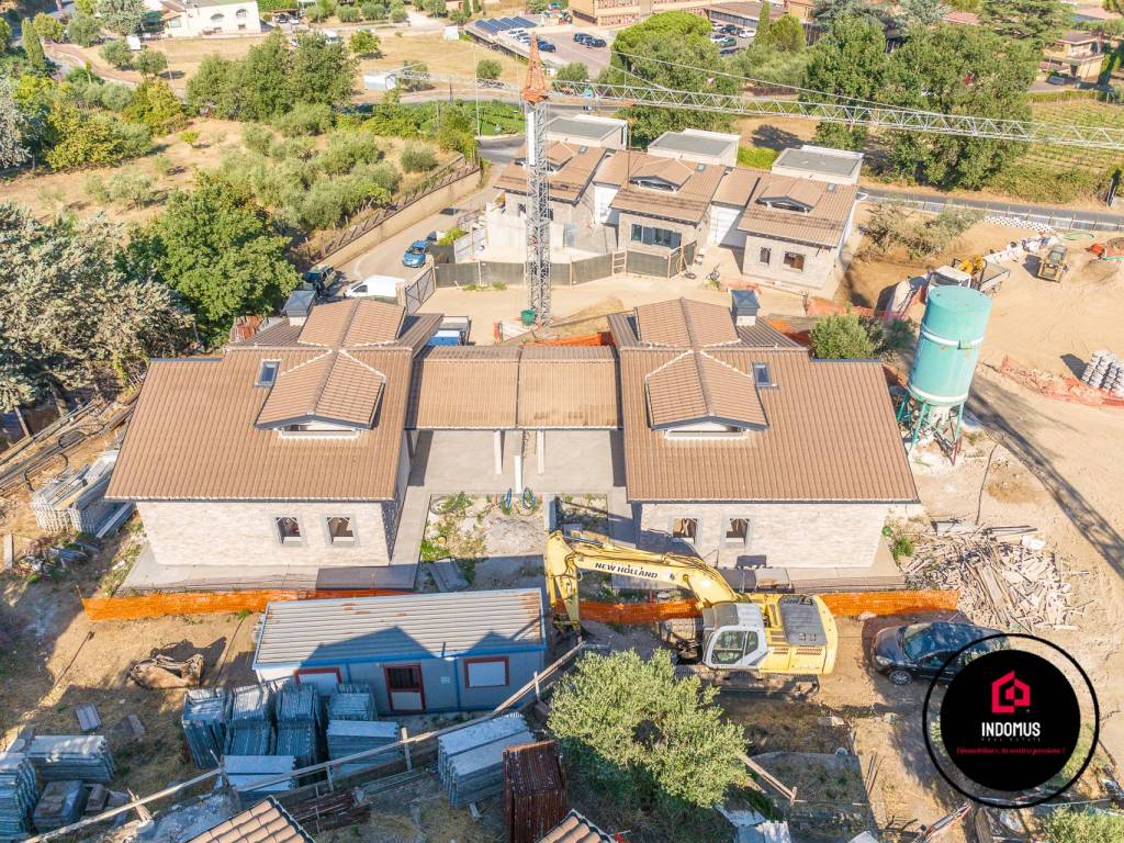 Villa a Monte porzio catone in Via Frascati Colonna, 32 - Foto 3
