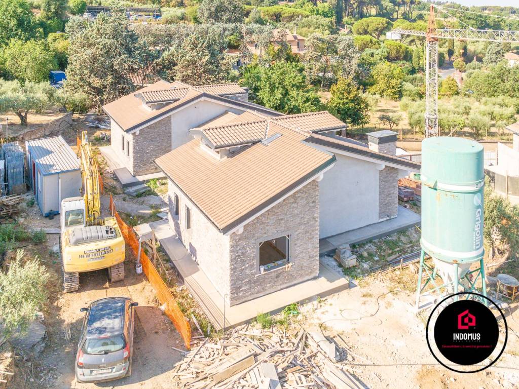 Villa a Monte porzio catone in Via Frascati Colonna, 32 - Foto 4