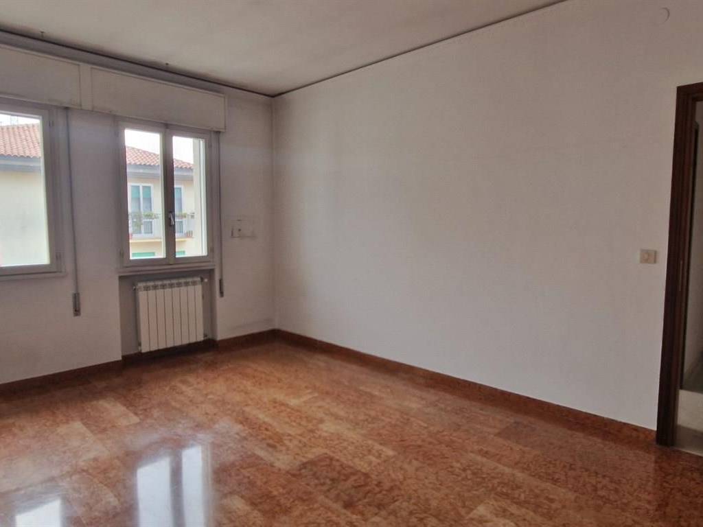Appartamento a Chioggia in VIA DON EUGENIO BELLEMO - Foto 3
