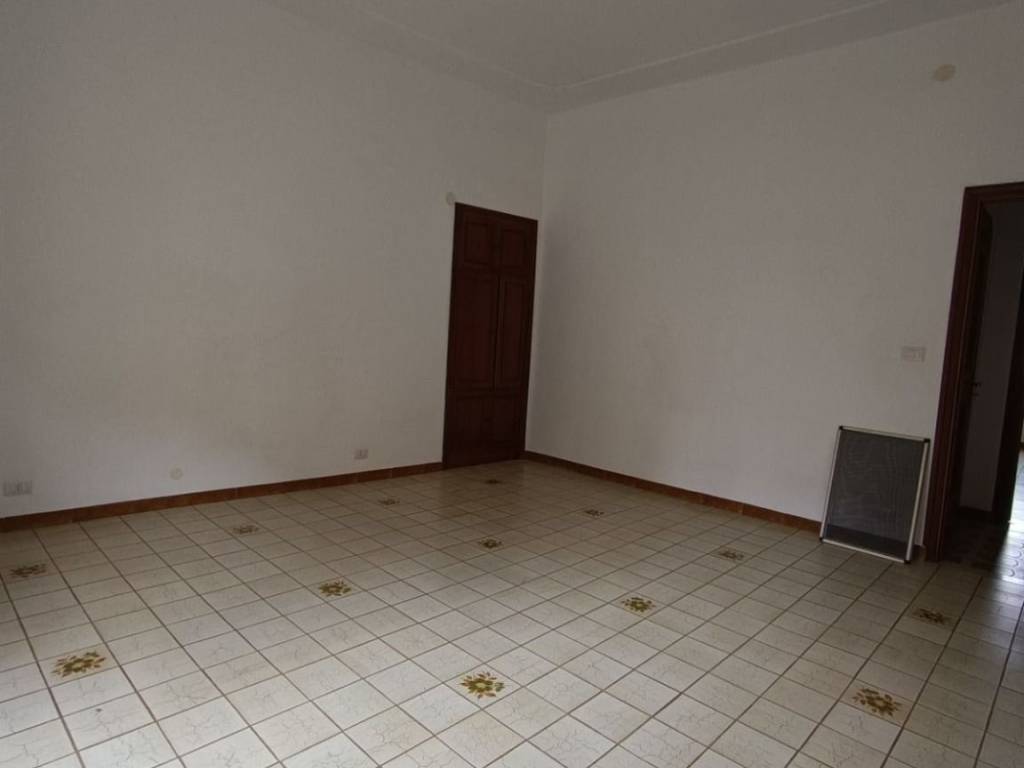 Appartamento a Caltanissetta in Via Napoleone Colajanni, 176 - Foto 5