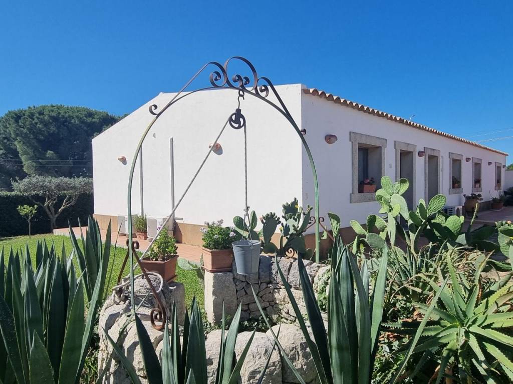 Villa a Avola in Via Madonna delle Grazie - Foto 4