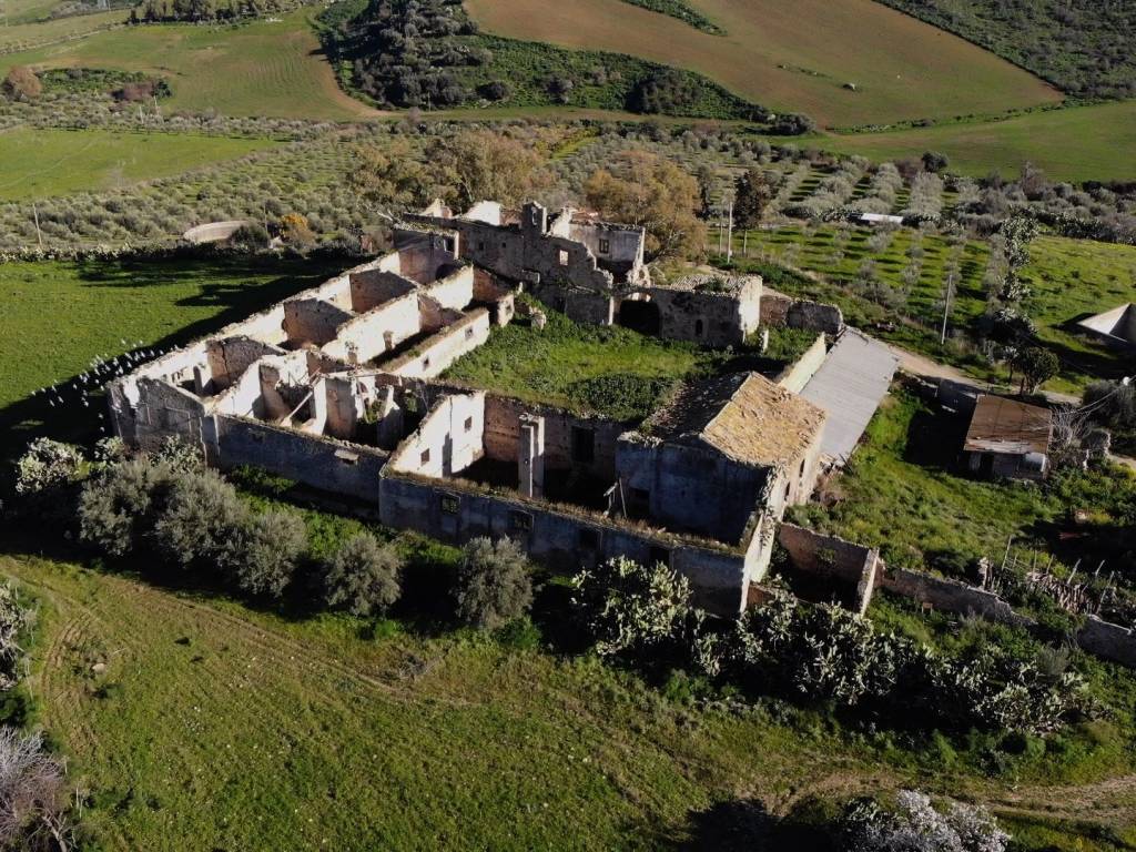 Terreno a Regalbuto in Statale 121 - Foto 4