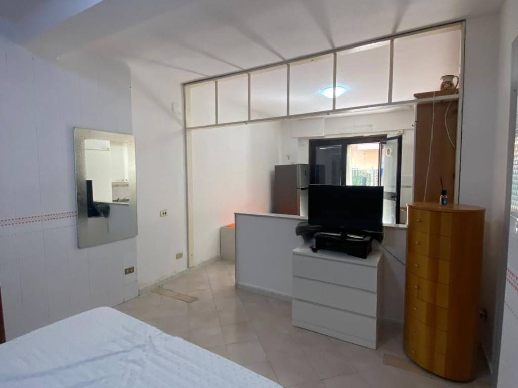 Appartamento a Castel volturno in Viale Claris - Foto 4