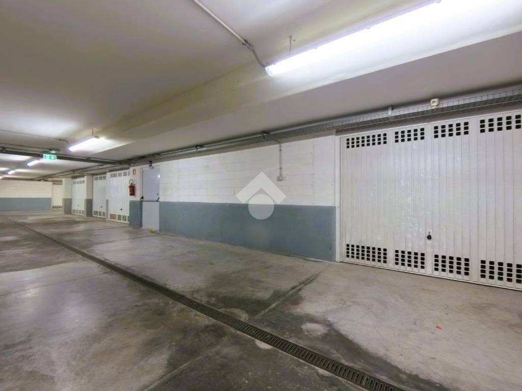 Box / garage a Civitanova marche in Via Guglielmo Marconi, 9 - Foto 2