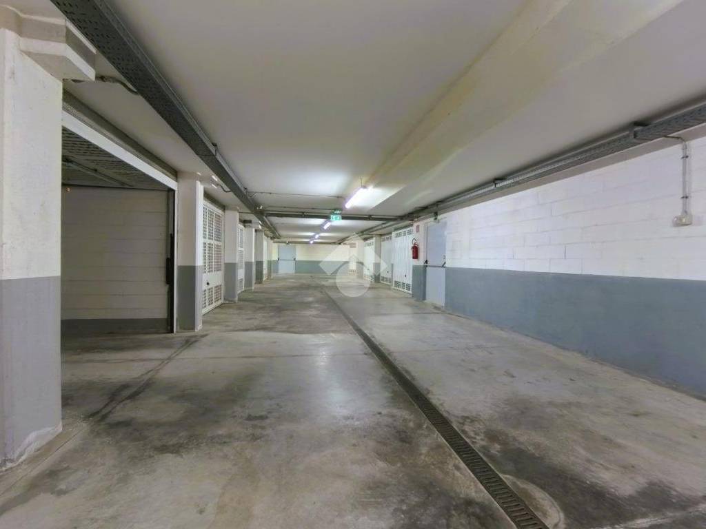 Box / garage a Civitanova marche in Via Guglielmo Marconi, 9 - Foto 3