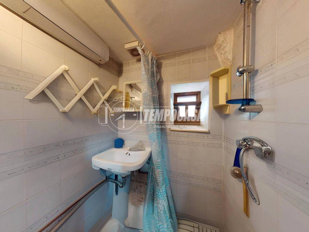 Casa indipendente a Turi in Via Martinelli - Foto 4