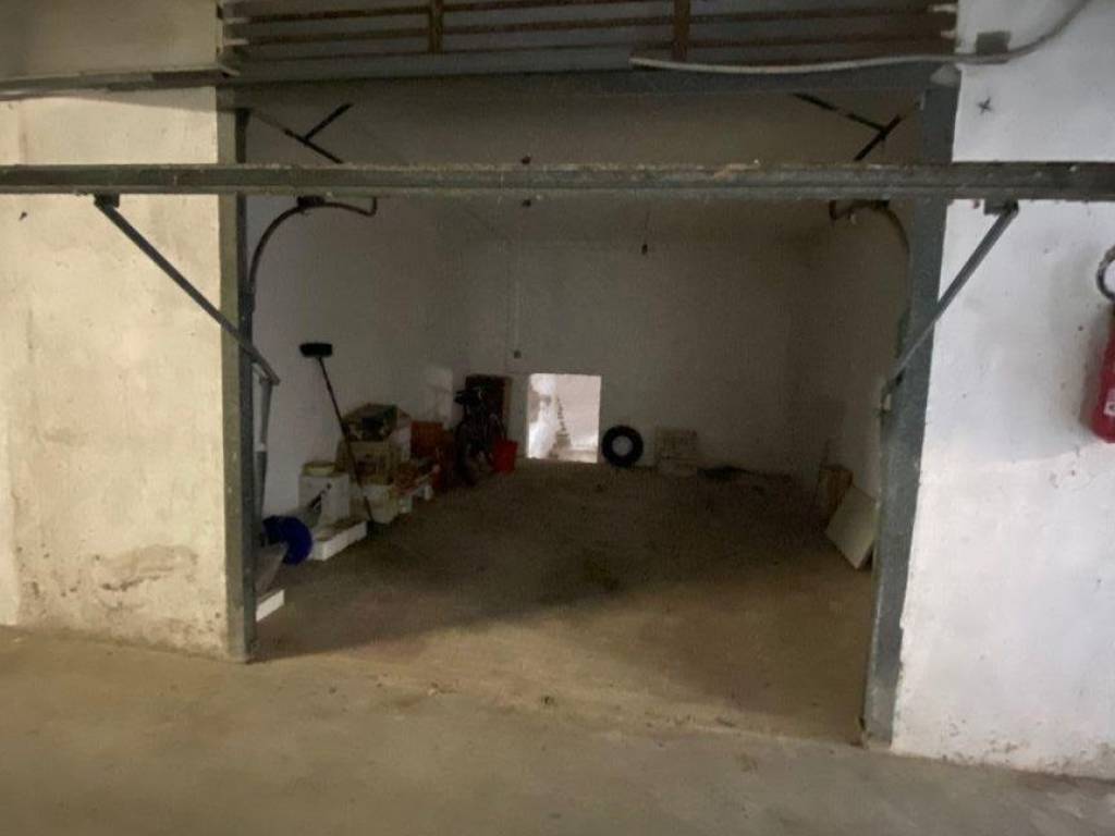 Box / garage a Orbetello in Via Giuseppe Di Vittorio - Foto 3