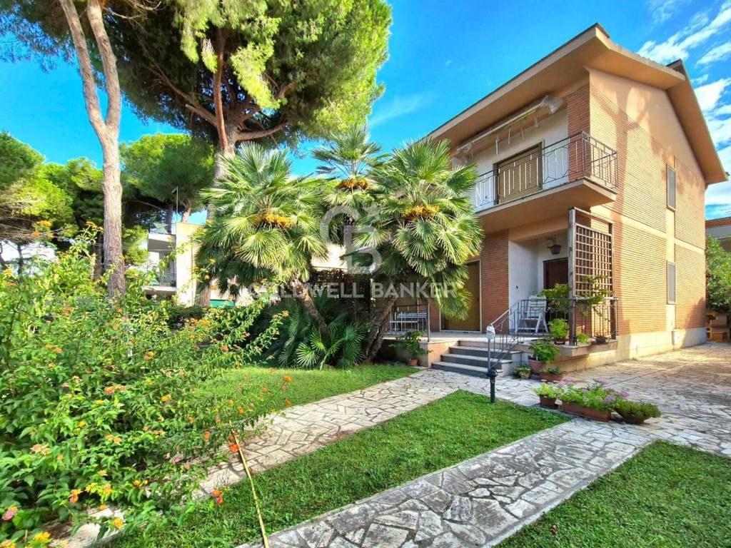 Villa a Tarquinia in Via Rapinio, 17 - Foto 2