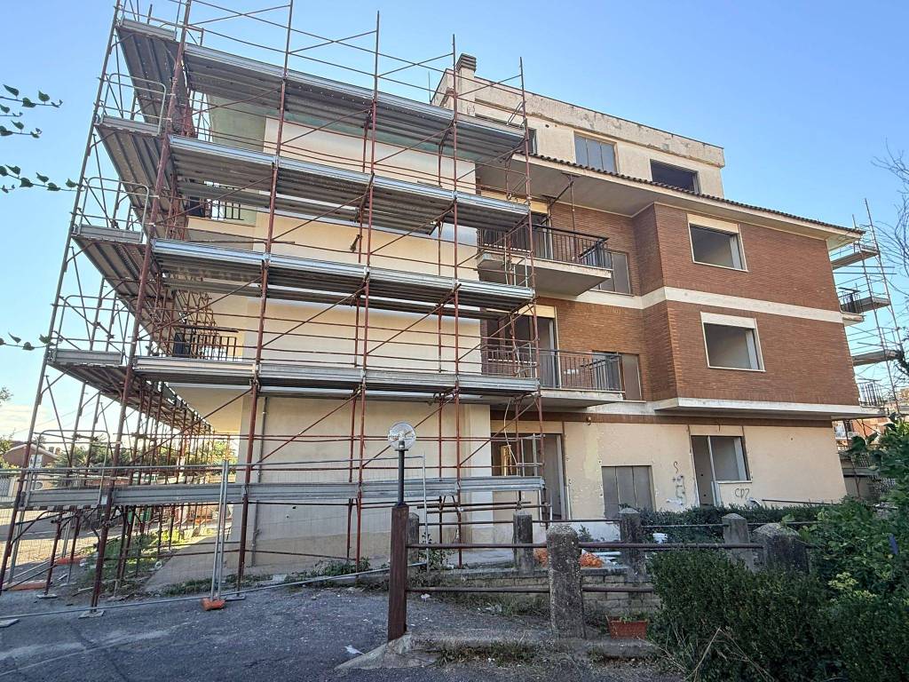 Appartamento a Ciampino in Via Firenze, 2 - Foto 2