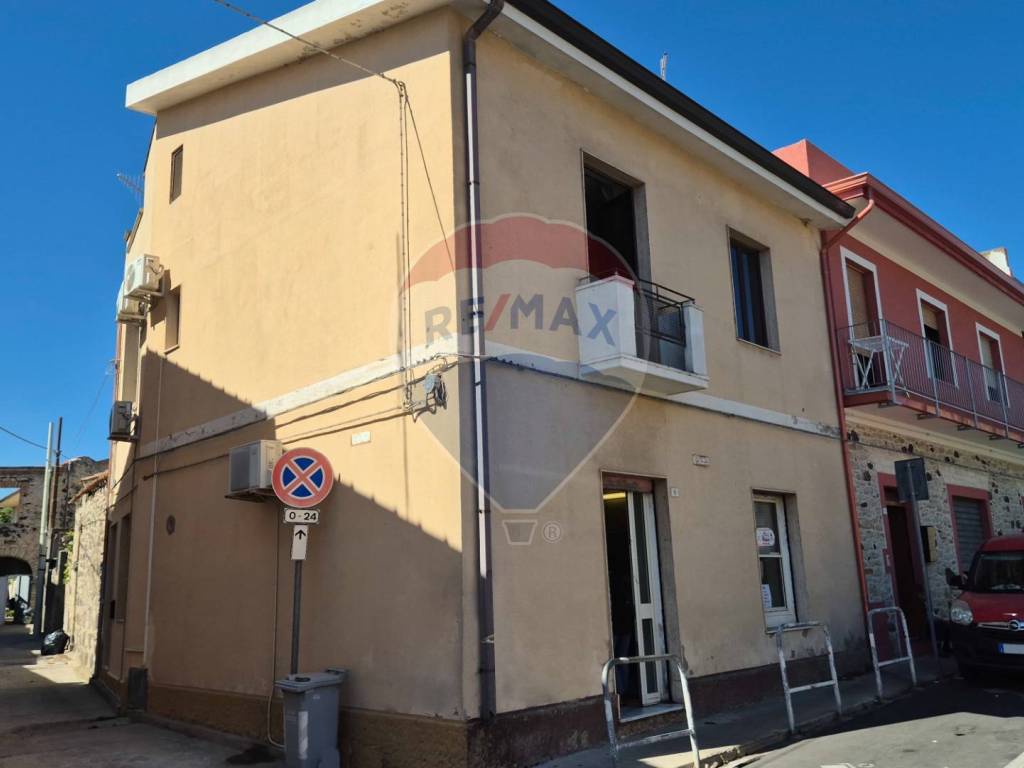 Casa indipendente a Mogoro in Piazza del Popolo - Foto 2