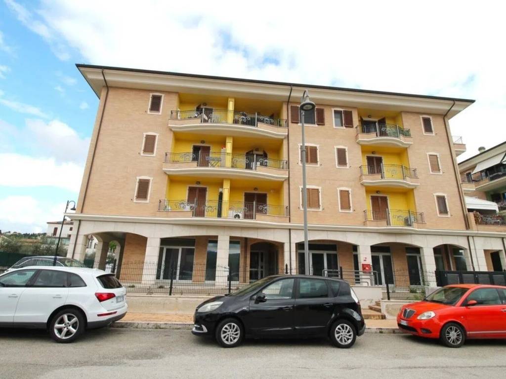 Appartamento a Spinetoli in Via Padre Michele Bulmetti, 5 - Foto 2