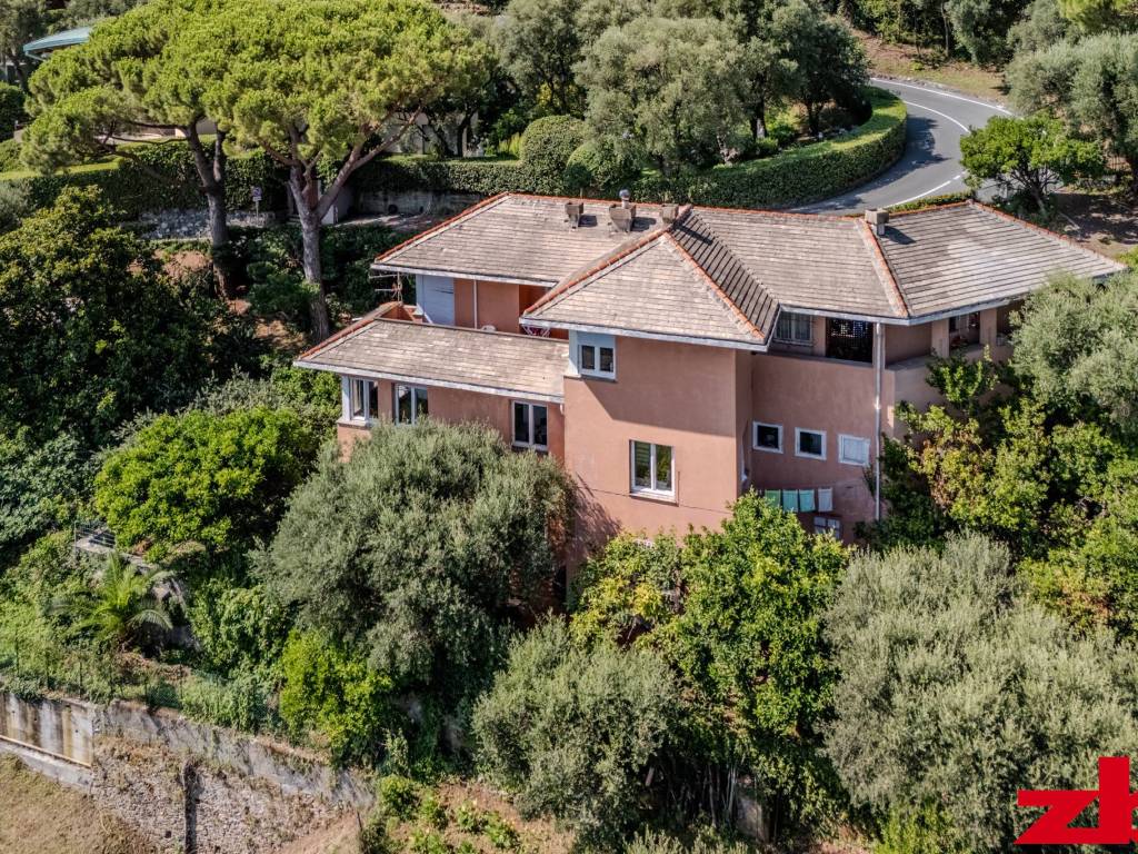 Villa a Arenzano in Via della Pineta - Foto 2