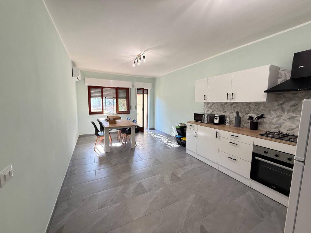 Appartamento a Messina in Via Consolare Pompea, 1839 - Foto 4