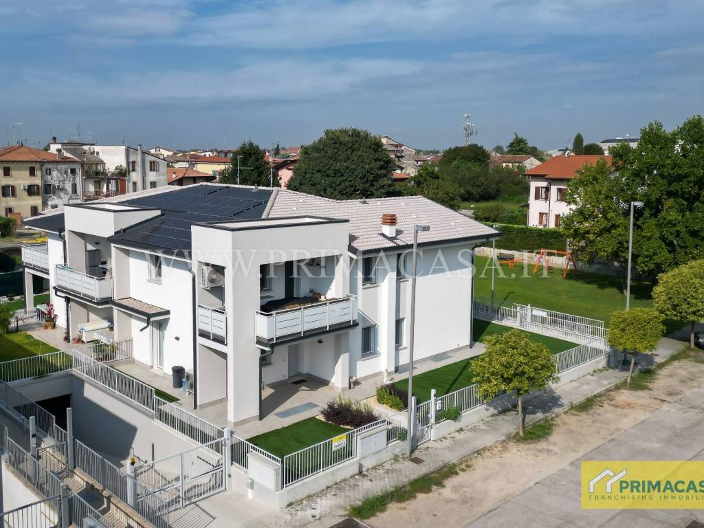 Appartamento a Buttapietra in Via Zenati - Foto 3