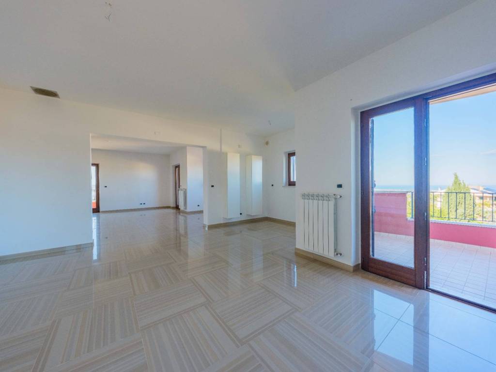 Villa a Atri in Via Sorricchio - Foto 4