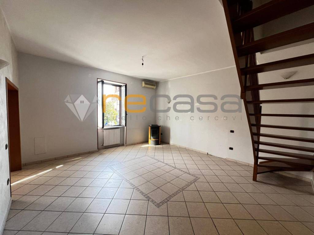 Appartamento a Montecorvino rovella in Corso Vittorio Emanuele, 198 - Foto 3