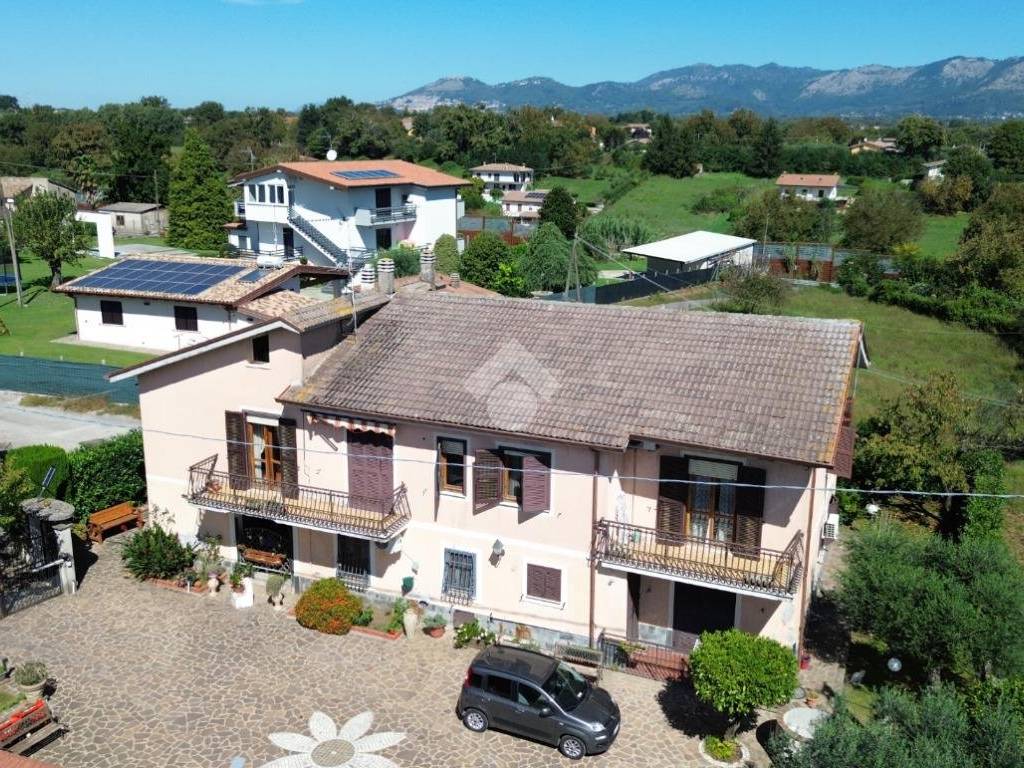 Villa a Valmontone in Via colle s. onofrio, 56 - Foto 3