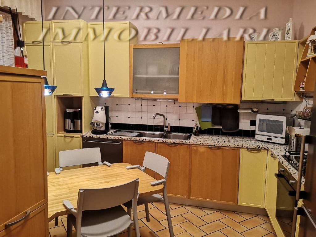 Casa indipendente a Montevarchi in Via Levanella - Foto 4